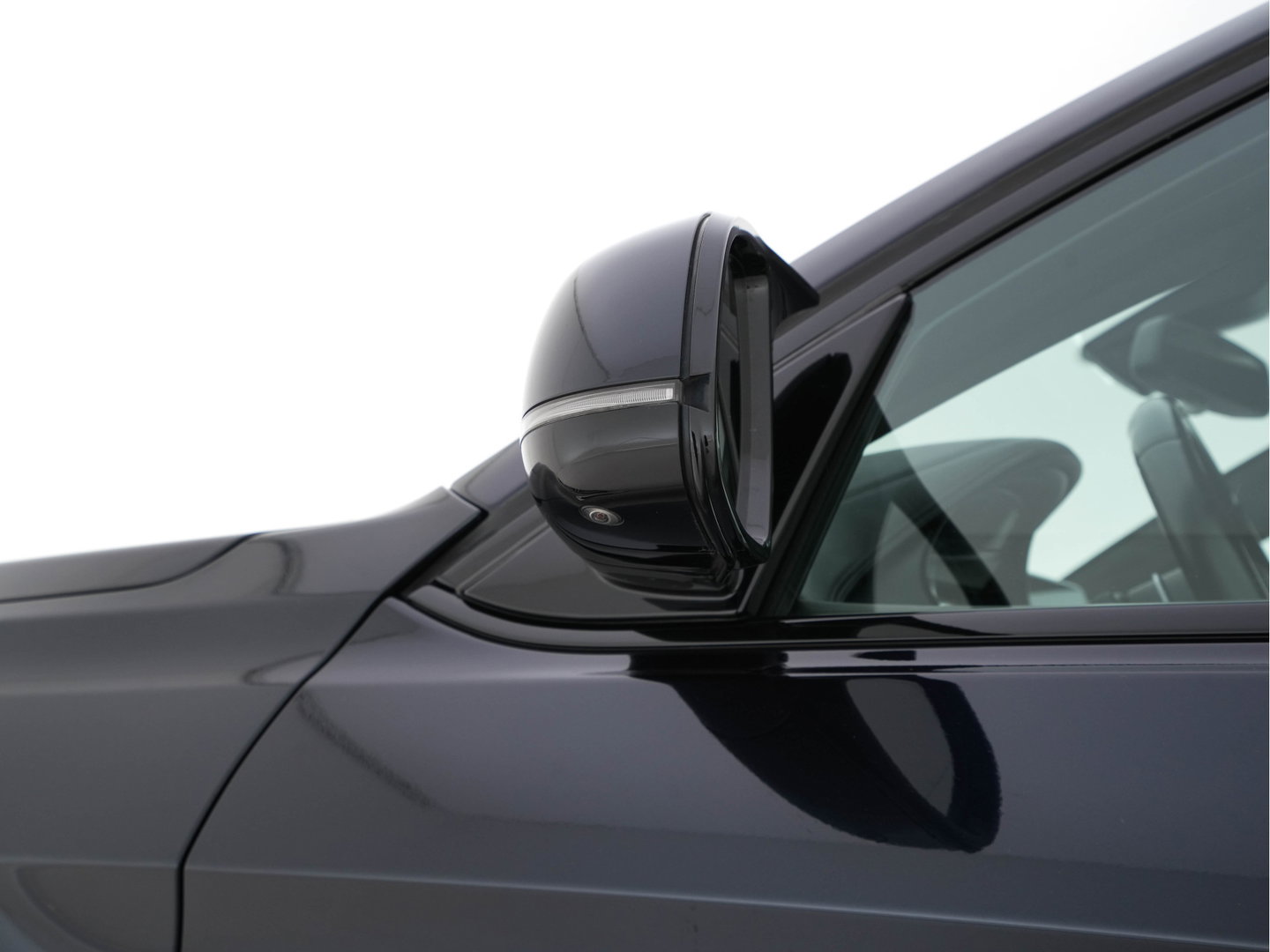 BMW X6 M Sport-Pack Innovation-Pack [ CHIP-TUNING 680-PK/850-Nm ] Aut. *LEATHER | NIGHT-VISION | TOPVIEW | MEMORY-PACK | HARMAN/KARDON-AUDIO | HEAD-UP | SOFT-CLOSE |  BLIND-SPOT | DAB+ | FULL-LED | NAVI-FULLMAP | HEATED-SPORTSEATS | SHIFTPADDLES | 21