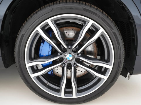 BMW X6 M Sport-Pack Innovation-Pack [ CHIP-TUNING 680-PK/850-Nm ] Aut. *LEATHER | NIGHT-VISION | TOPVIEW | MEMORY-PACK | HARMAN/KARDON-AUDIO | HEAD-UP | SOFT-CLOSE |  BLIND-SPOT | DAB+ | FULL-LED | NAVI-FULLMAP | HEATED-SPORTSEATS | SHIFTPADDLES | 21