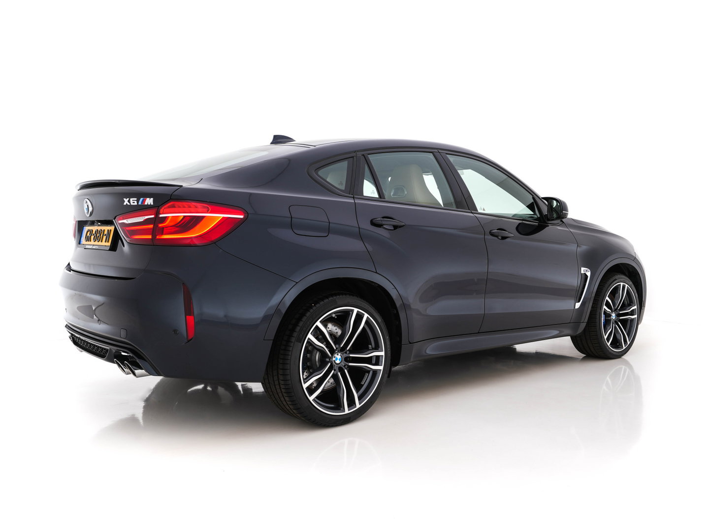 BMW X6 M Sport-Pack Innovation-Pack [ CHIP-TUNING 680-PK/850-Nm ] Aut. *LEATHER | NIGHT-VISION | TOPVIEW | MEMORY-PACK | HARMAN/KARDON-AUDIO | HEAD-UP | SOFT-CLOSE |  BLIND-SPOT | DAB+ | FULL-LED | NAVI-FULLMAP | HEATED-SPORTSEATS | SHIFTPADDLES | 21