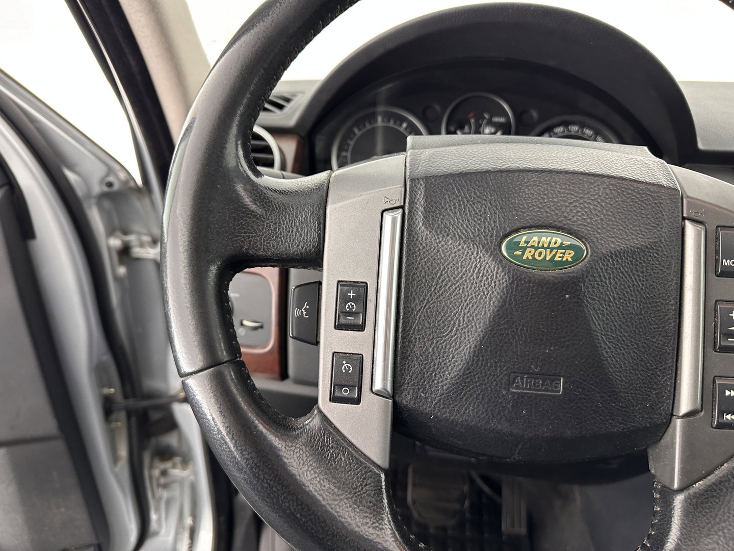 Land Rover Discovery 3  *MOTOR-DEFECT* Aut. *PANO | FULL-LEATHER | XENON | HARMAN/KARDON | MEMORY-PACK | AIR-SUPENSION | NAVI-FULLMAP | 19''ALU | ECC | PDC | CRUISE | TOWBAR*