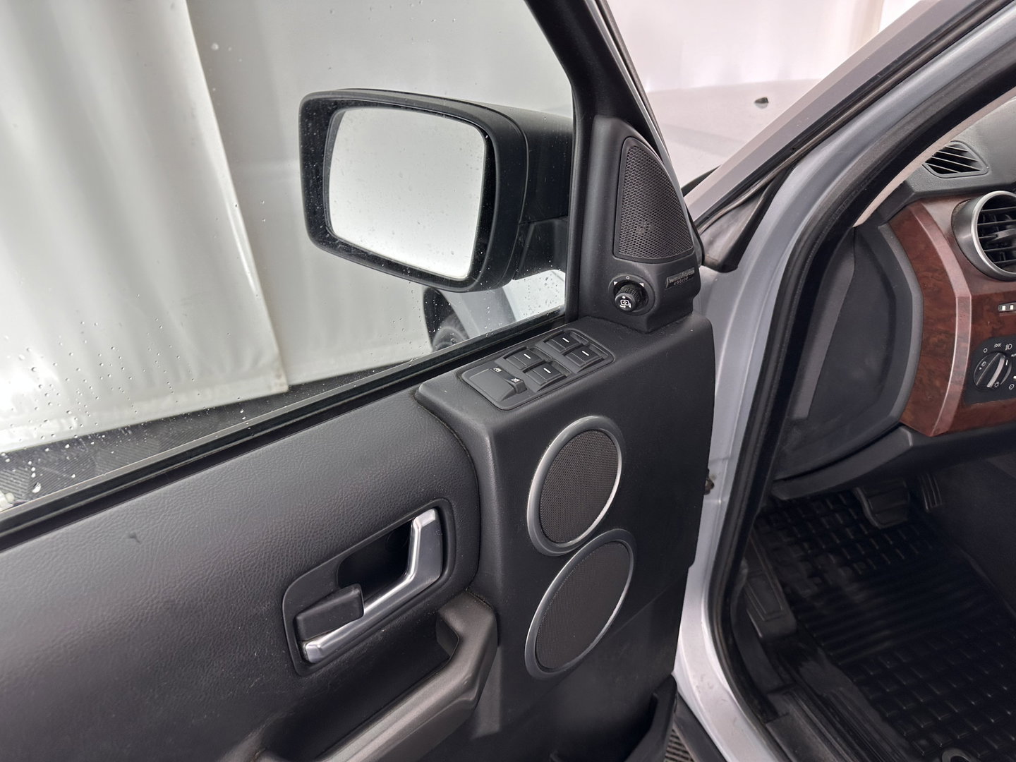 Land Rover Discovery 3  *MOTOR-DEFECT* Aut. *PANO | FULL-LEATHER | XENON | HARMAN/KARDON | MEMORY-PACK | AIR-SUPENSION | NAVI-FULLMAP | 19''ALU | ECC | PDC | CRUISE | TOWBAR*
