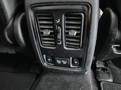 Jeep Grand Cherokee 3.0 CRD Summit Aut. *PANO | FULL-LEATHER | XENON | DIGI-COCKPIT | AIR-SUSPENSION | BLIND-SPOT | ADAPTIVE-CRUISE | MEMORY-PACK | CAMERA | KEYLESS | NAVI-FULLMAP | TOWBAR | COMFORT-SEATS | SHIFT-PADDLES | DAB
