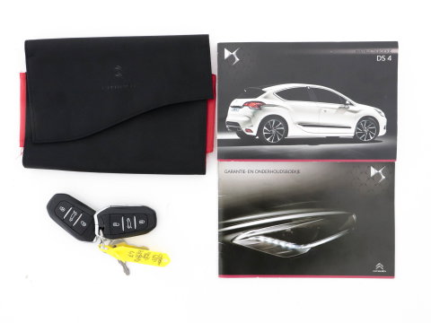 DS DS 4 Crossback 1.6 BlueHDi Business-Pack Aut. *NAVI-FULLMAP | FULL-LED | LEATHER-MICROFIBRE | DAB+ | ECC | PDC | CRUISE | KEYLESS | PRIVACY-GLASS | SPORT-SEATS | TOWBAR | 16"ALU*