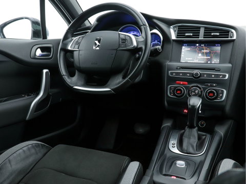 DS DS 4 Crossback 1.6 BlueHDi Business-Pack Aut. *NAVI-FULLMAP | FULL-LED | LEATHER-MICROFIBRE | DAB+ | ECC | PDC | CRUISE | KEYLESS | PRIVACY-GLASS | SPORT-SEATS | TOWBAR | 16"ALU*