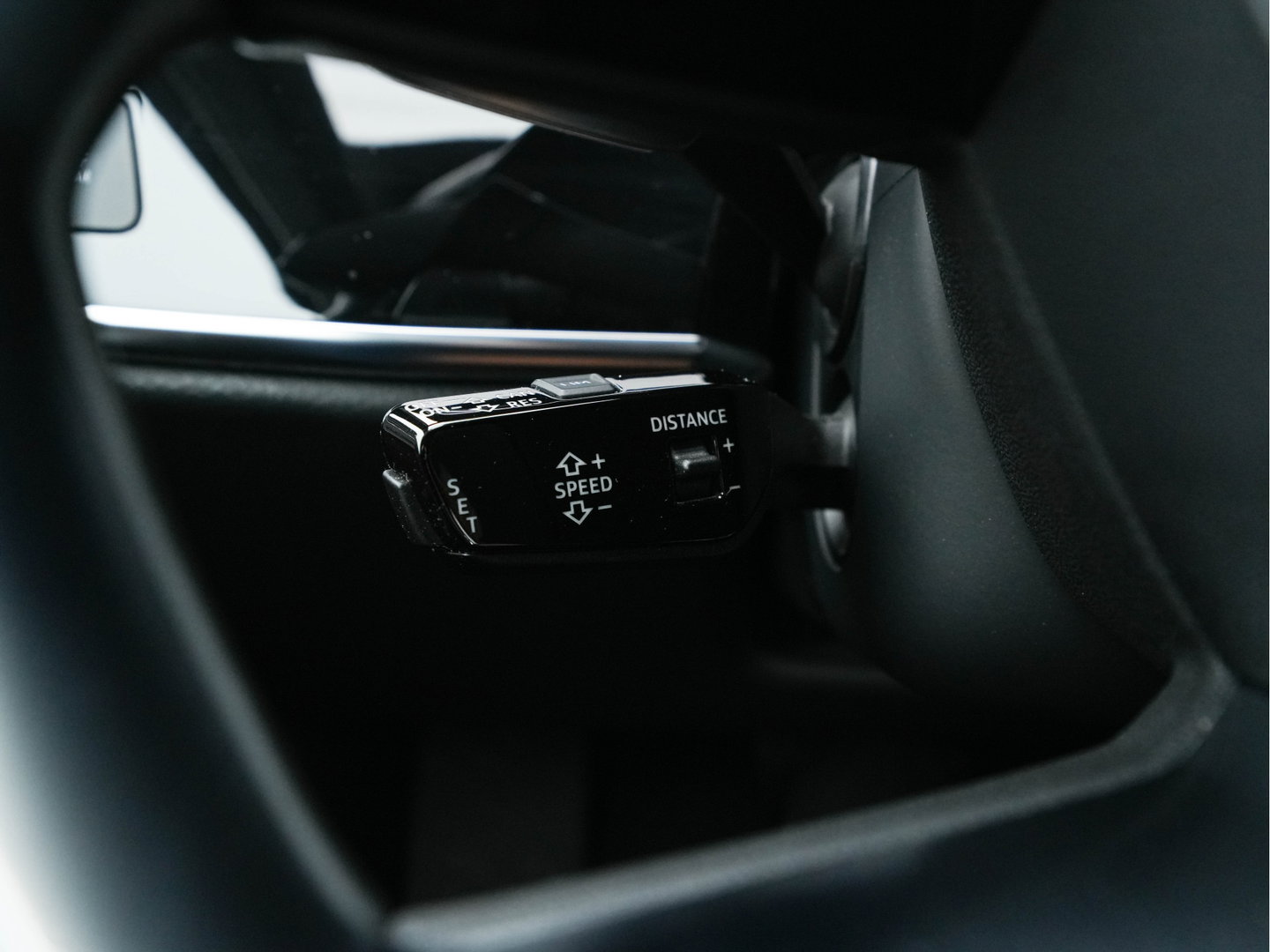 Audi A8 50 TDI Quattro MHEV Aut. *MATRIX-LED | LEATHER | DIGI-COCKPIT | BANG/OLUFSEN | SOFTCLOSE | KEYLESS | MEMORY-SEATS | ADAPTIVE-CRUISE | DAB | CAMERA | ECC | PDC | AIR-SUSPENSION | AMBIENT-LIGHT | ...