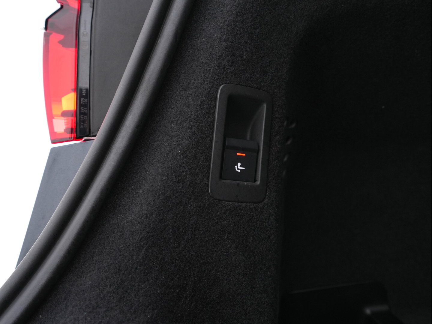 Audi A8 50 TDI Quattro MHEV Aut. *MATRIX-LED | LEATHER | DIGI-COCKPIT | BANG/OLUFSEN | SOFTCLOSE | KEYLESS | MEMORY-SEATS | ADAPTIVE-CRUISE | DAB | CAMERA | ECC | PDC | AIR-SUSPENSION | AMBIENT-LIGHT | ...