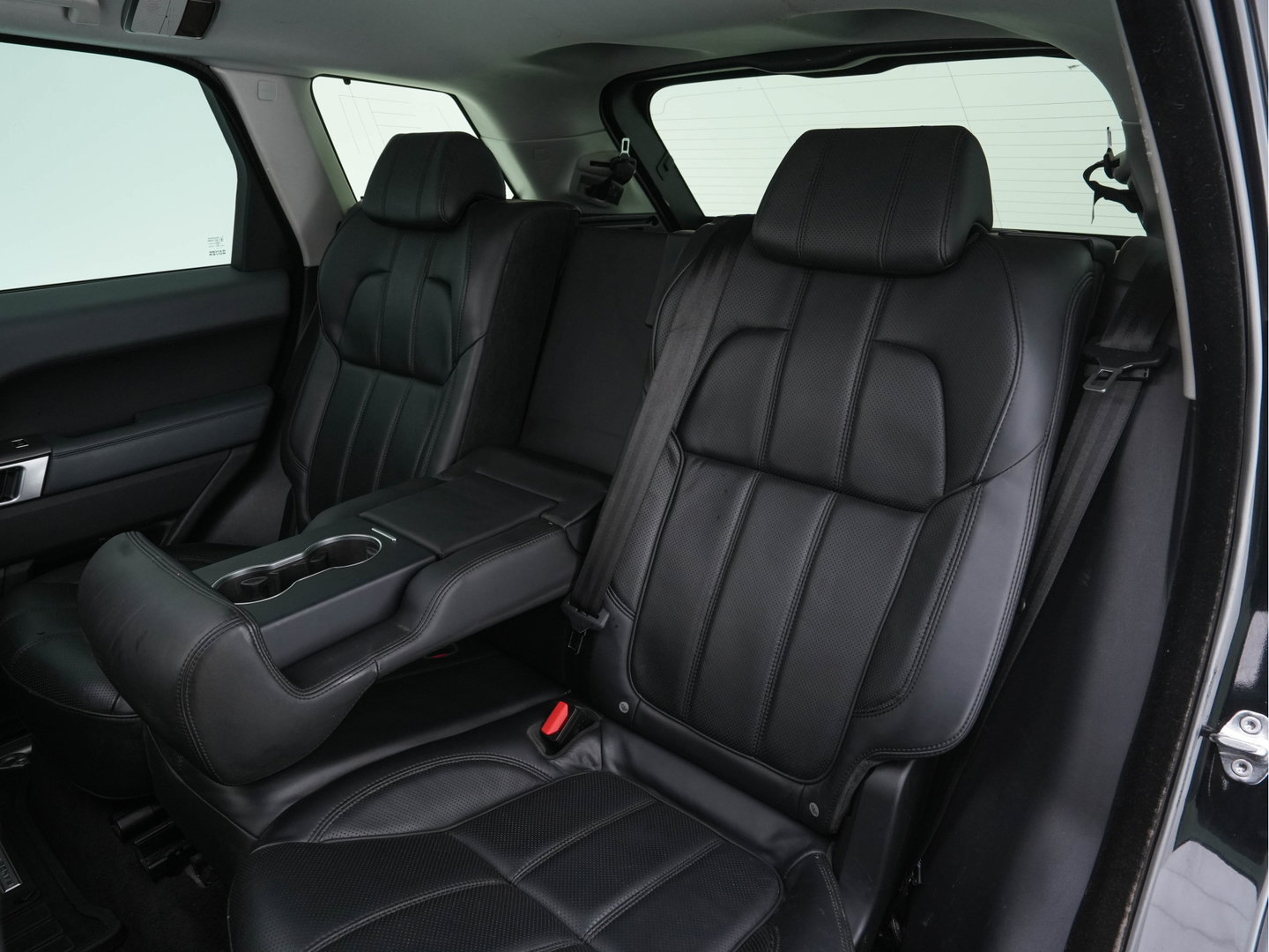 Land Rover Range Rover Sport 3.0 TDV6 HSE Dynamic [ 7-Pers ] Aut. *PANO | LEATHER | BI-XENON | NAVI-FULLMAP | CAMERA | CRUISE | HEAD-UP | MEMORY-PACK | HEATED-COMFORTSEATS | PRIVACY-GLASS | SHIFT-PADDLES | TOWBAR | 20"ALU*