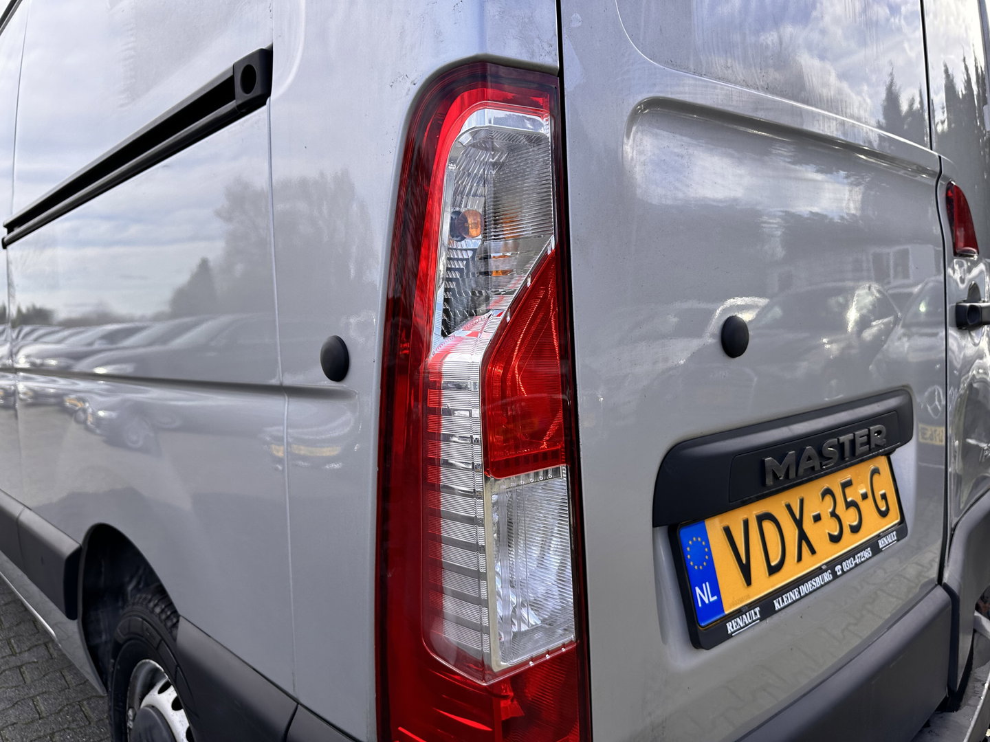 Renault Master T35 2.3 dCi 180 L2H2 Energy ( 3-Pers ) *REFRIGERATED VEHICLE | DOUBLE SLIDING DOORS | CAMERA | AIR CONDITIONING | BLIND SPOT MONITOR | CRUISE CONTROL | PARKING SENSORS | TOW BAR*