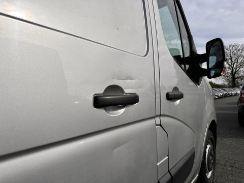 Renault Master T35 2.3 dCi 180 L2H2 Energy ( 3-Pers ) *REFRIGERATED VEHICLE | DOUBLE SLIDING DOORS | CAMERA | AIR CONDITIONING | BLIND SPOT MONITOR | CRUISE CONTROL | PARKING SENSORS | TOW BAR*
