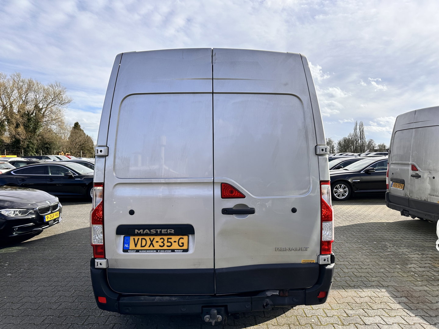 Renault Master T35 2.3 dCi 180 L2H2 Energy ( 3-Pers ) *REFRIGERATED VEHICLE | DOUBLE SLIDING DOORS | CAMERA | AIR CONDITIONING | BLIND SPOT MONITOR | CRUISE CONTROL | PARKING SENSORS | TOW BAR*