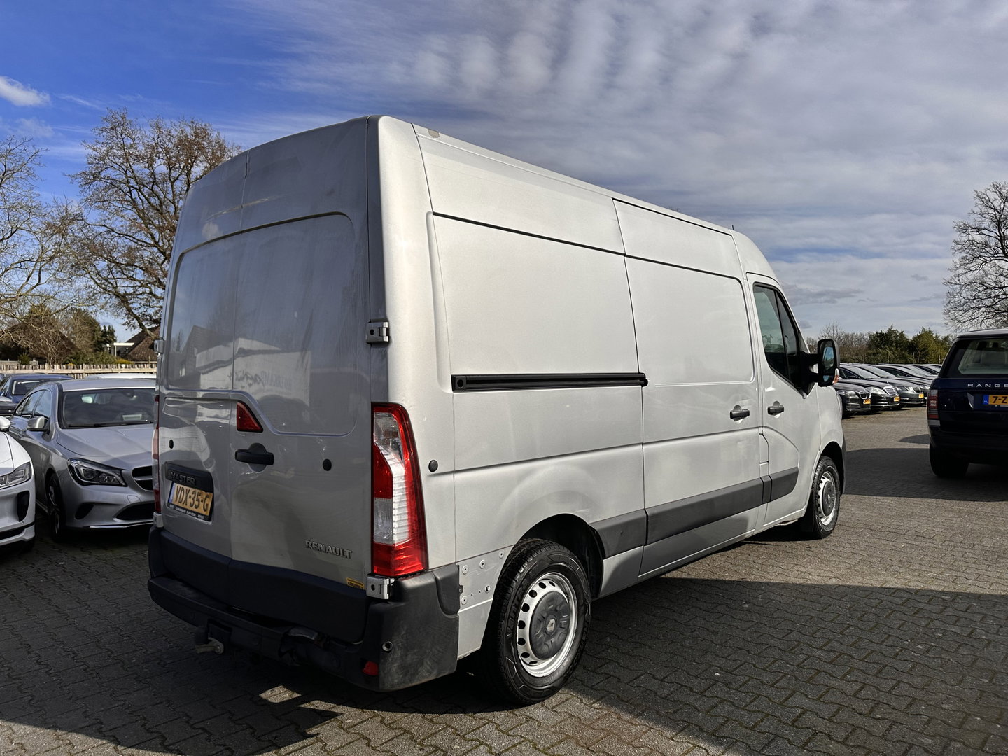 Renault Master T35 2.3 dCi 180 L2H2 Energy ( 3-Pers ) *REFRIGERATED VEHICLE | DOUBLE SLIDING DOORS | CAMERA | AIR CONDITIONING | BLIND SPOT MONITOR | CRUISE CONTROL | PARKING SENSORS | TOW BAR*