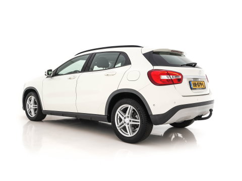 Mercedes-Benz GLA 200 CDI Ambition *NAVI-FULLMAP | ECC | CRUISE | HEATED-COMFORT-SEATS | TOWBAR | PDC |  CARBON-INLAY | 17"ALU*
