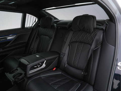 BMW 7 Serie 750i Long M-Aerodynamic xDrive High Executive Aut. *PANO | DESIGN-LEATHER | LASER-LED | SOFTCLOSE |TOPVIEW | HARMAN/KARDON-SOUND | MEMORY-PACK | NAVI-FULLMAP | KEYLESS | ADAPTIVE-CRUISE | HEAD-UP | MASSAGE/HEATED/COOLED-COMFORT-SEATS | .