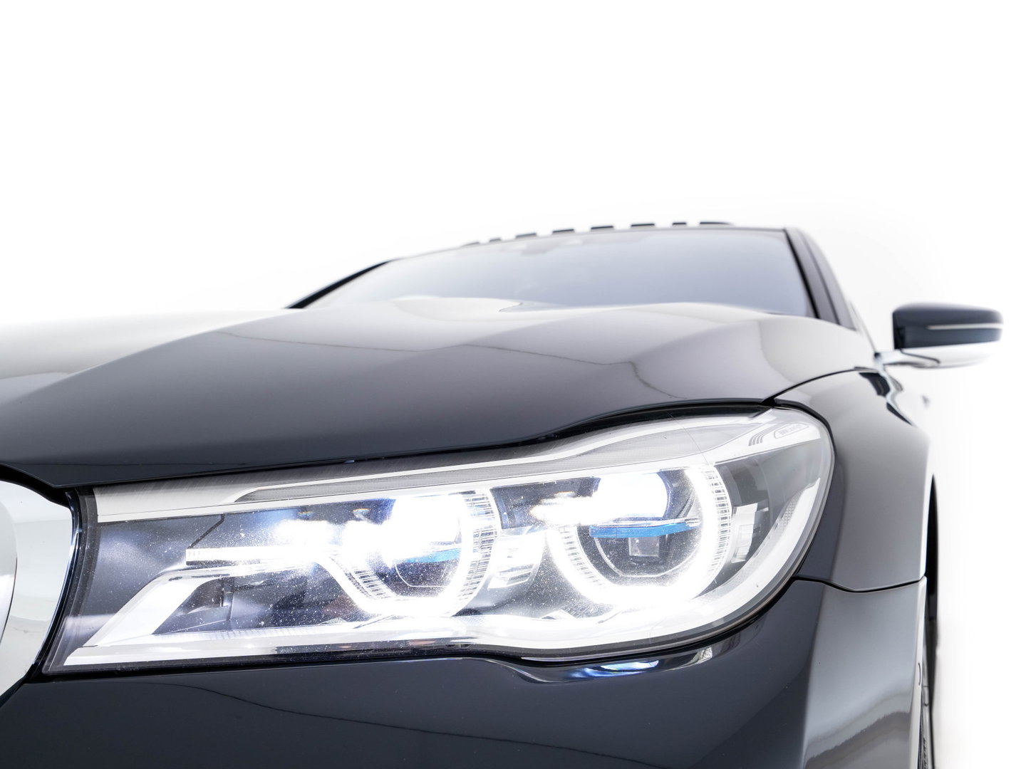 BMW 7 Serie 750i Long M-Aerodynamic xDrive High Executive Aut. *PANO | DESIGN-LEATHER | LASER-LED | SOFTCLOSE |TOPVIEW | HARMAN/KARDON-SOUND | MEMORY-PACK | NAVI-FULLMAP | KEYLESS | ADAPTIVE-CRUISE | HEAD-UP | MASSAGE/HEATED/COOLED-COMFORT-SEATS | .