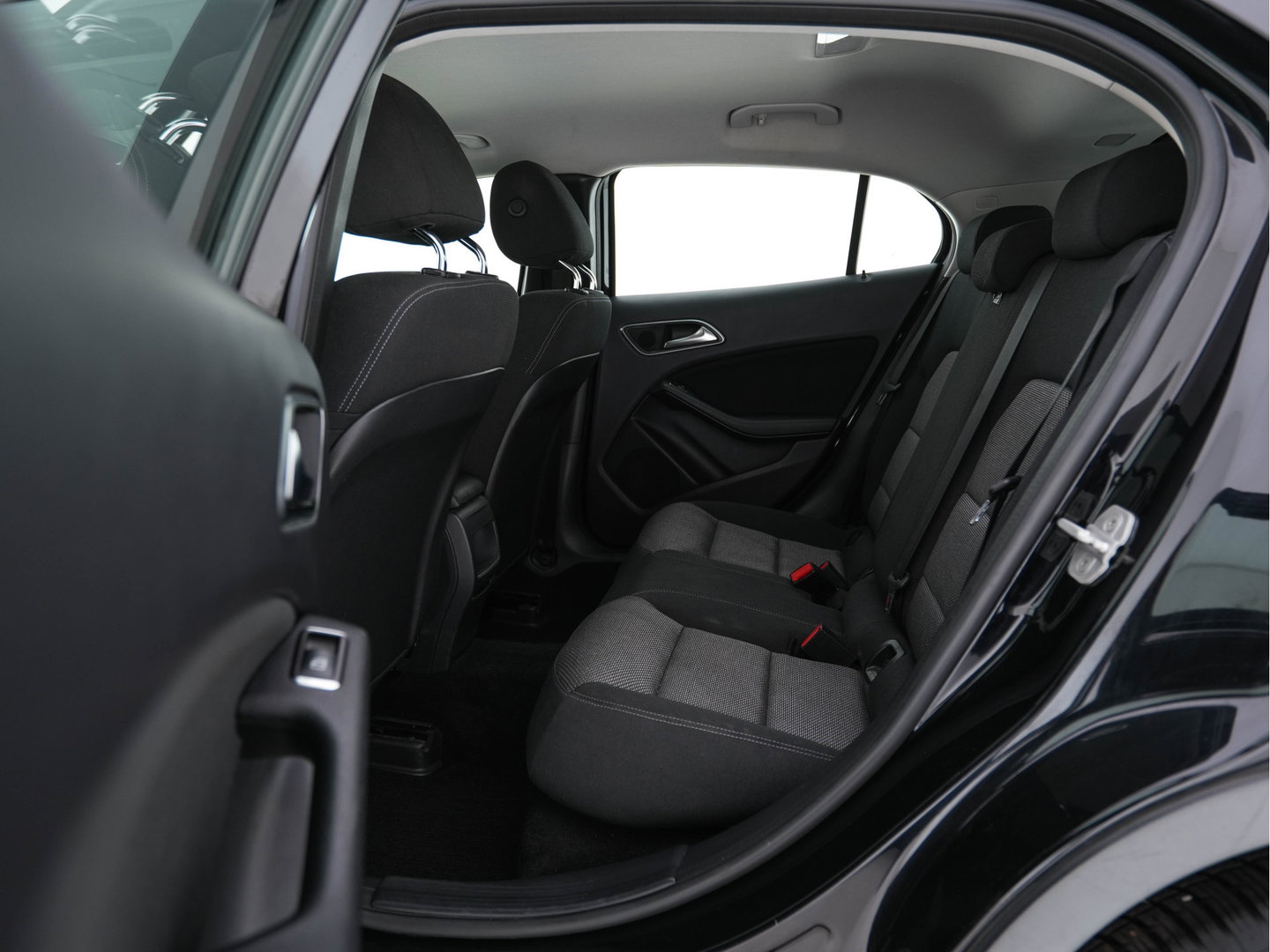 Mercedes-Benz GLA 180 CDI (INCL-BTW) *NAVI-FULLMAP | AIRCO | COMFORT-SEATS | CARBON-INLAY |  17"ALU*