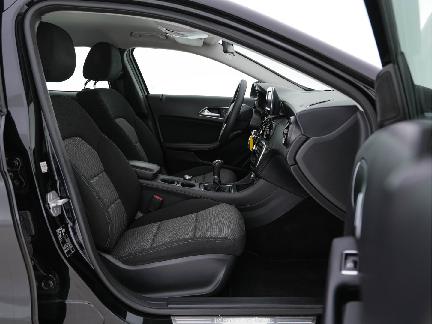Mercedes-Benz GLA 180 CDI (INCL-BTW) *NAVI-FULLMAP | AIRCO | COMFORT-SEATS | CARBON-INLAY |  17"ALU*