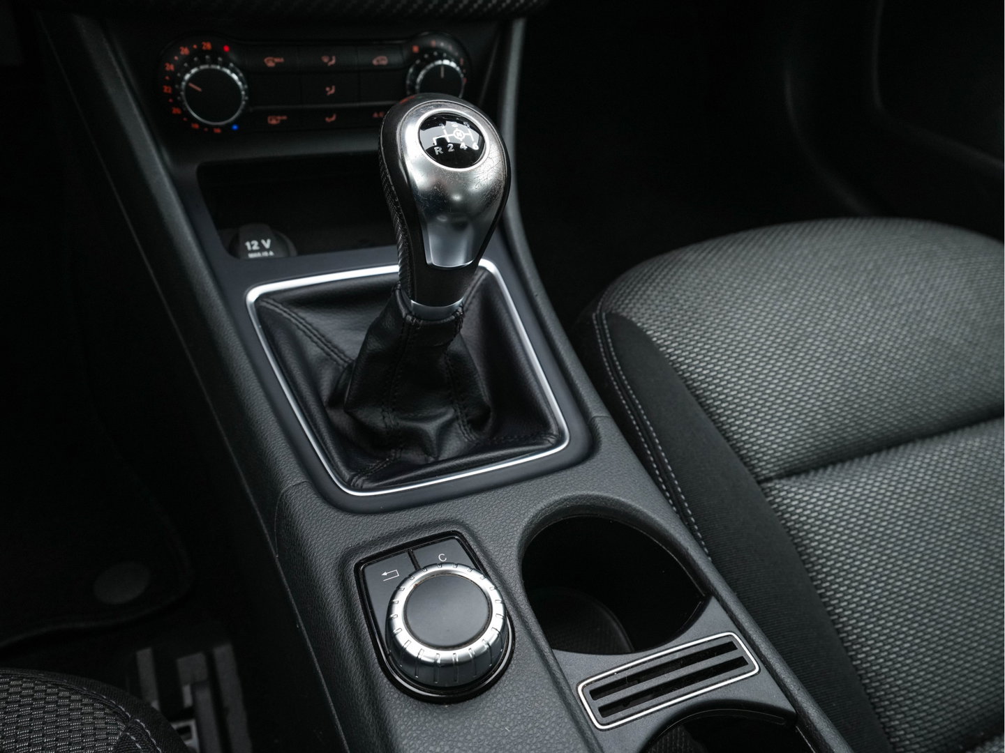 Mercedes-Benz GLA 180 CDI (INCL-BTW) *NAVI-FULLMAP | AIRCO | COMFORT-SEATS | CARBON-INLAY |  17"ALU*