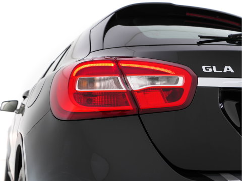 Mercedes-Benz GLA 180 CDI (INCL-BTW) *NAVI-FULLMAP | AIRCO | COMFORT-SEATS | CARBON-INLAY |  17"ALU*