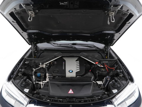 BMW X6 M50d M-Sportpack Aut. *PANO | LEATHER | FULL-LED | HARMAN/KARDON-SURROUND | MEMORY-PACK | TOPVIEW | HEAD-UP | NAVI-FULLMAP | SHIFT-PADDLES | CRUISE | HEATED-SPORTSEATS | 20''ALU*