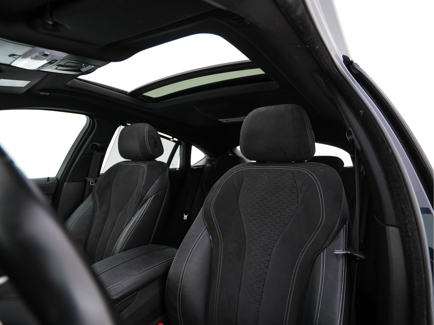 BMW X6 xDrive30d High Executive Design-Edition-Extravagance Aut. *PANO | LEATHER-ALCANTARA | FULL-LED | MEMORY-PACK | HEAD-UP | HIFI-SOUND | KEYLESS | DAB+ | BLIND-SPOT | CAMERA | HEATED-SPORTSEATS | SHIFTPADDLES | SOFTCLOSE | TOWBAR | 20''ALU*