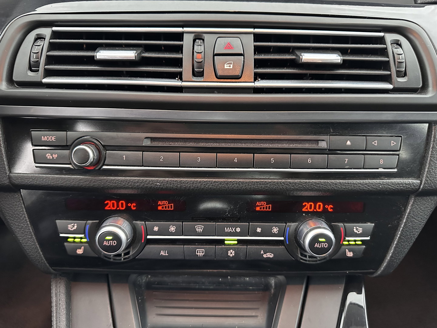 BMW 5 Serie Touring 520d Shadow-line *BI-XENON | NAVI-FULLMAP | HEATED-COMFORTSEATS | ECC | KEYLESS | PDC | CRUISE | 18''ALU*