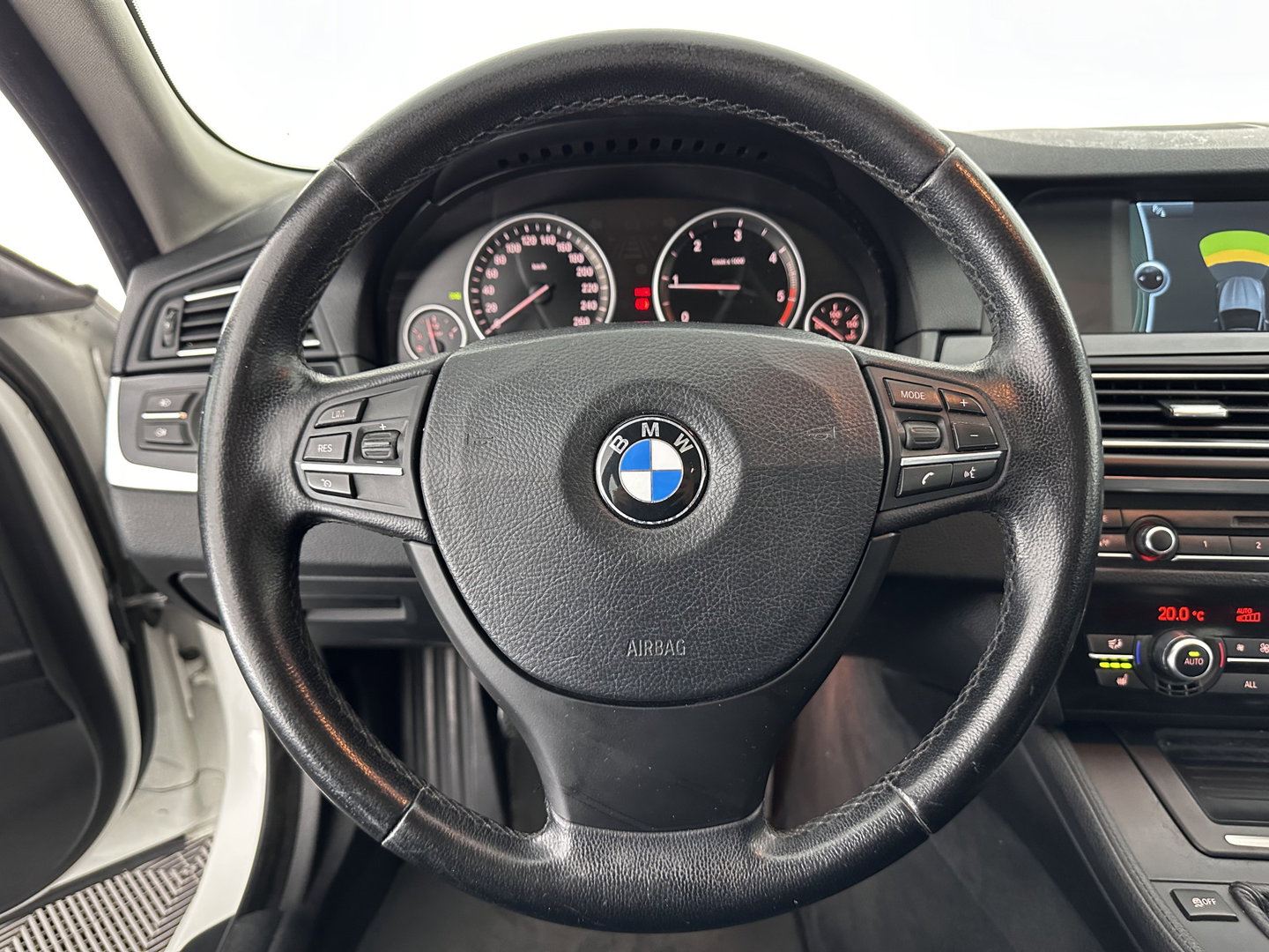 BMW 5 Serie Touring 520d Shadow-line *BI-XENON | NAVI-FULLMAP | HEATED-COMFORTSEATS | ECC | KEYLESS | PDC | CRUISE | 18''ALU*