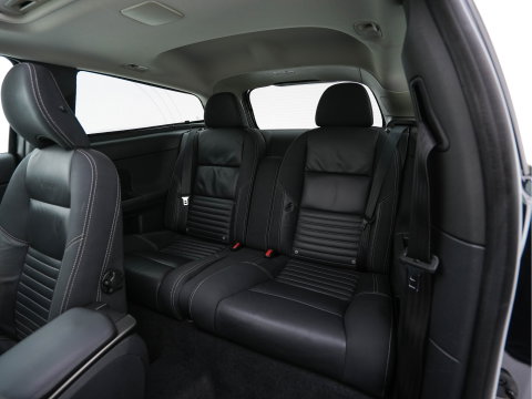 Volvo C30 1.6 D2 R-Design Luxury-Line *PANO | BI-XENON | LEATHER-FABRIC | NAVI-FULLMAP | HEATED-SPORTSEATS | ECC | CARBON-INLAY | PDC | PREMIUM-AUDIO | CRUISE | 17''ALU*