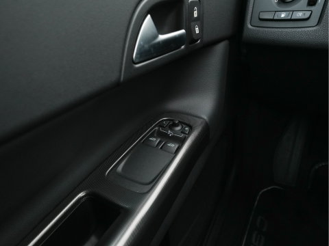 Volvo C30 1.6 D2 R-Design Luxury-Line *PANO | BI-XENON | LEATHER-FABRIC | NAVI-FULLMAP | HEATED-SPORTSEATS | ECC | CARBON-INLAY | PDC | PREMIUM-AUDIO | CRUISE | 17''ALU*