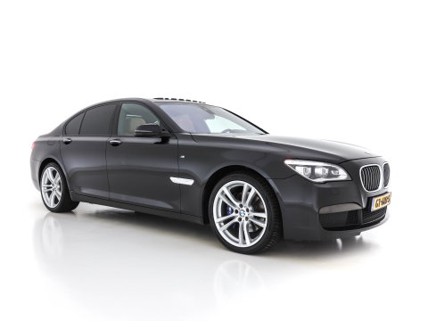 BMW 7 Serie 740d xDrive M-Sportpack Aut. *PANO | LEATHER | FULL-LED | TOPVIEW | NAVI-FULLMAP | SOFTCLOSE | HEAD-UP | HARMAN/KARDON | KEYLESS | CRUISE | HEATED-SPORTSEATS | LANE-ASSIST | MEMORY-PACK | TOWBAR |  20"ALU*