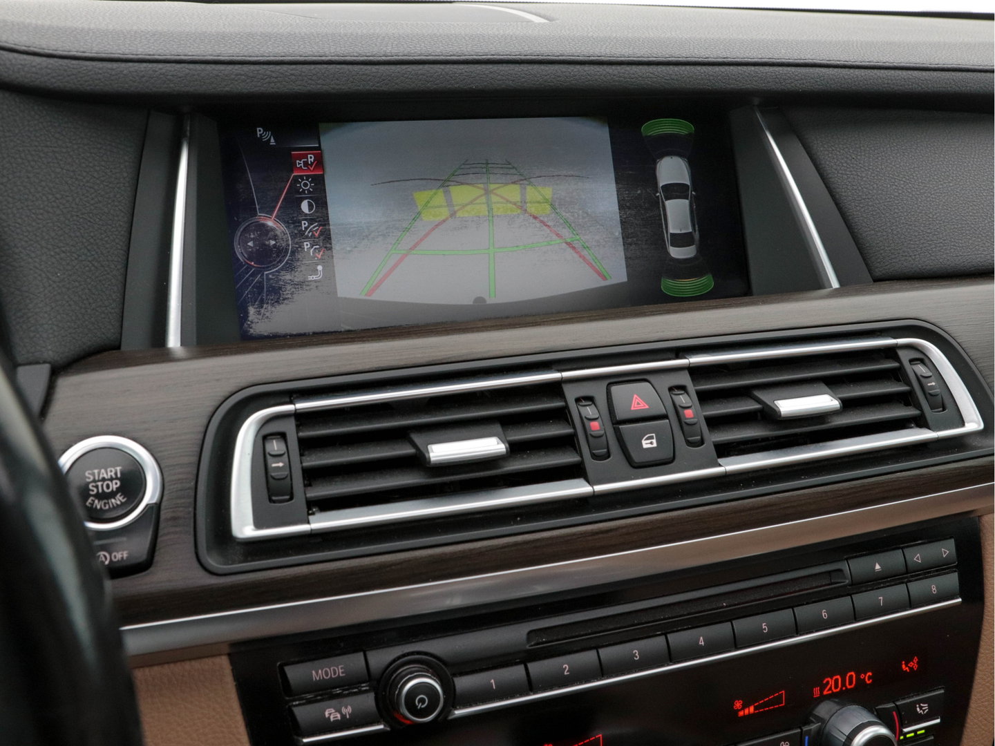 BMW 7 Serie 740d xDrive M-Sportpack Aut. *PANO | LEATHER | FULL-LED | TOPVIEW | NAVI-FULLMAP | SOFTCLOSE | HEAD-UP | HARMAN/KARDON | KEYLESS | CRUISE | HEATED-SPORTSEATS | LANE-ASSIST | MEMORY-PACK | TOWBAR |  20"ALU*