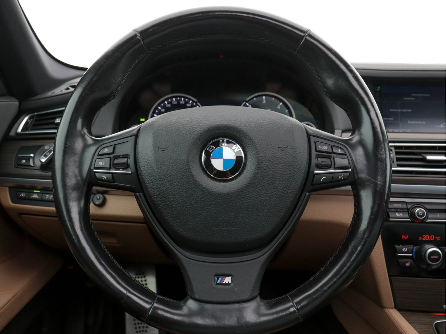 BMW 7 Serie 740d xDrive M-Sportpack Aut. *PANO | LEATHER | FULL-LED | TOPVIEW | NAVI-FULLMAP | SOFTCLOSE | HEAD-UP | HARMAN/KARDON | KEYLESS | CRUISE | HEATED-SPORTSEATS | LANE-ASSIST | MEMORY-PACK | TOWBAR |  20"ALU*