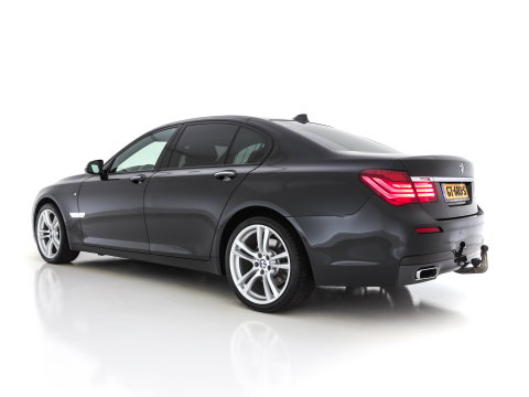 BMW 7 Serie 740d xDrive M-Sportpack Aut. *PANO | LEATHER | FULL-LED | TOPVIEW | NAVI-FULLMAP | SOFTCLOSE | HEAD-UP | HARMAN/KARDON | KEYLESS | CRUISE | HEATED-SPORTSEATS | LANE-ASSIST | MEMORY-PACK | TOWBAR |  20"ALU*
