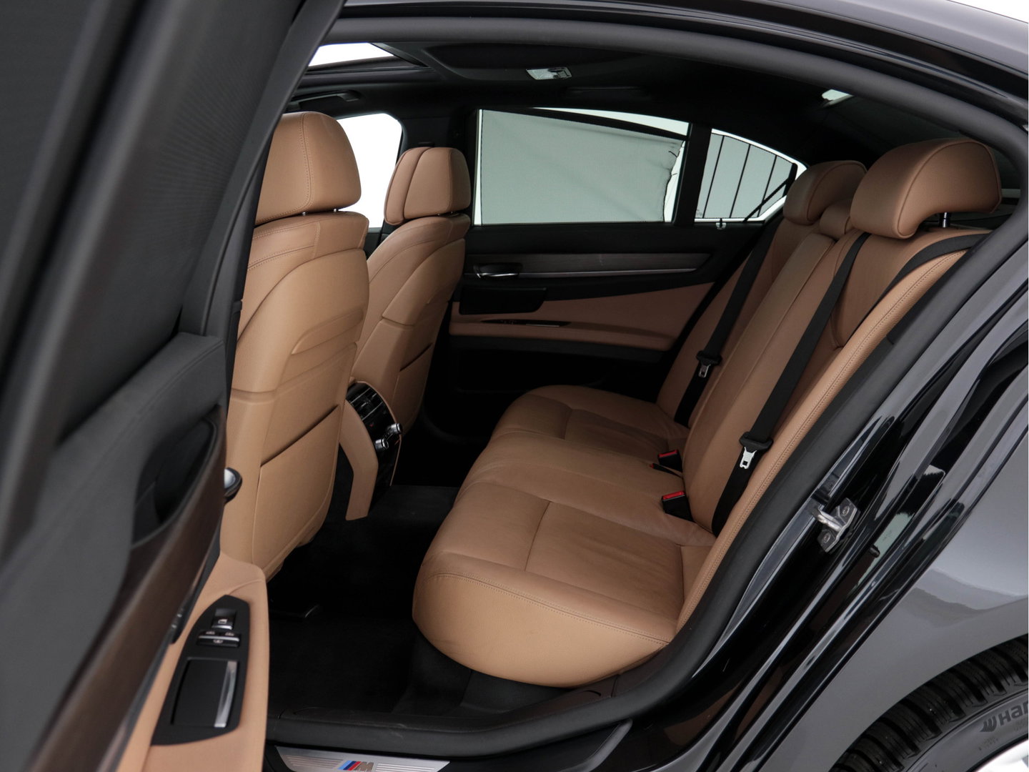 BMW 7 Serie 740d xDrive M-Sportpack Aut. *PANO | LEATHER | FULL-LED | TOPVIEW | NAVI-FULLMAP | SOFTCLOSE | HEAD-UP | HARMAN/KARDON | KEYLESS | CRUISE | HEATED-SPORTSEATS | LANE-ASSIST | MEMORY-PACK | TOWBAR |  20"ALU*