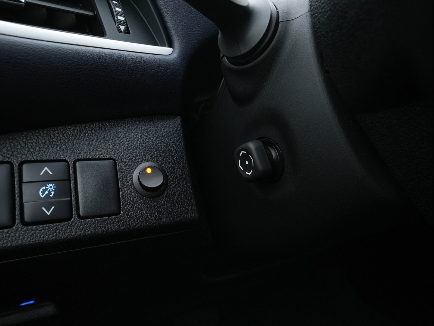 Toyota Mirai FCV Executive [ HYDROGEN ] Aut. *LEATHER | FULL-LED | JBL-AUDIO | CAMERA | KEYLESS | MEMORY-PACK | ADAPTIVE-CRUISE | BLIND-SPOT |  DAB | NAVI-FULLMAP | KEYLESS | DIGI-COCKPIT | COMFORTSEATS | LANE-ASSIST *