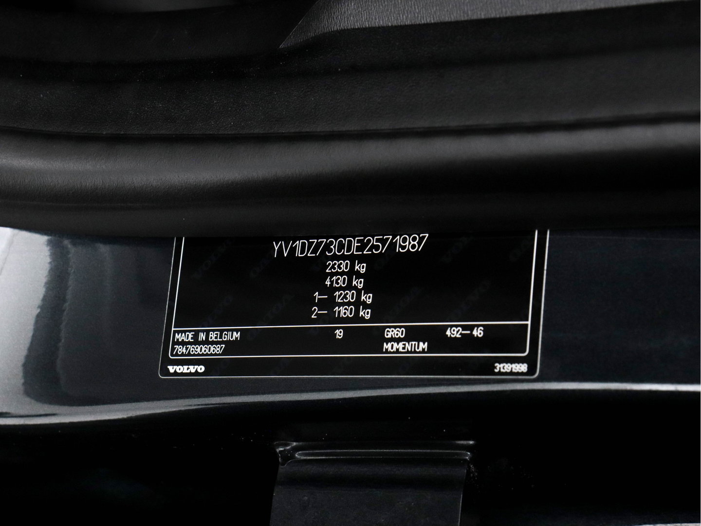 Volvo XC60 2.0 D4 R-Design FWD Aut. *NAVI-FULLMAP | LEATHER-ALCANTARA | ECC | HEATED-SPORTSEATS | PRIVACY-GLASS |  PDC | SHIFTPADDLES | CRUISE | 18"ALU*
