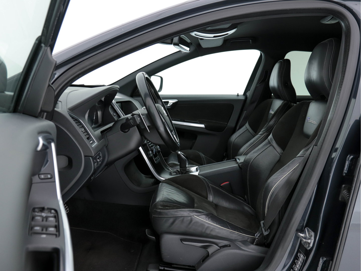 Volvo XC60 2.0 D4 R-Design FWD Aut. *NAVI-FULLMAP | LEATHER-ALCANTARA | ECC | HEATED-SPORTSEATS | PRIVACY-GLASS |  PDC | SHIFTPADDLES | CRUISE | 18"ALU*