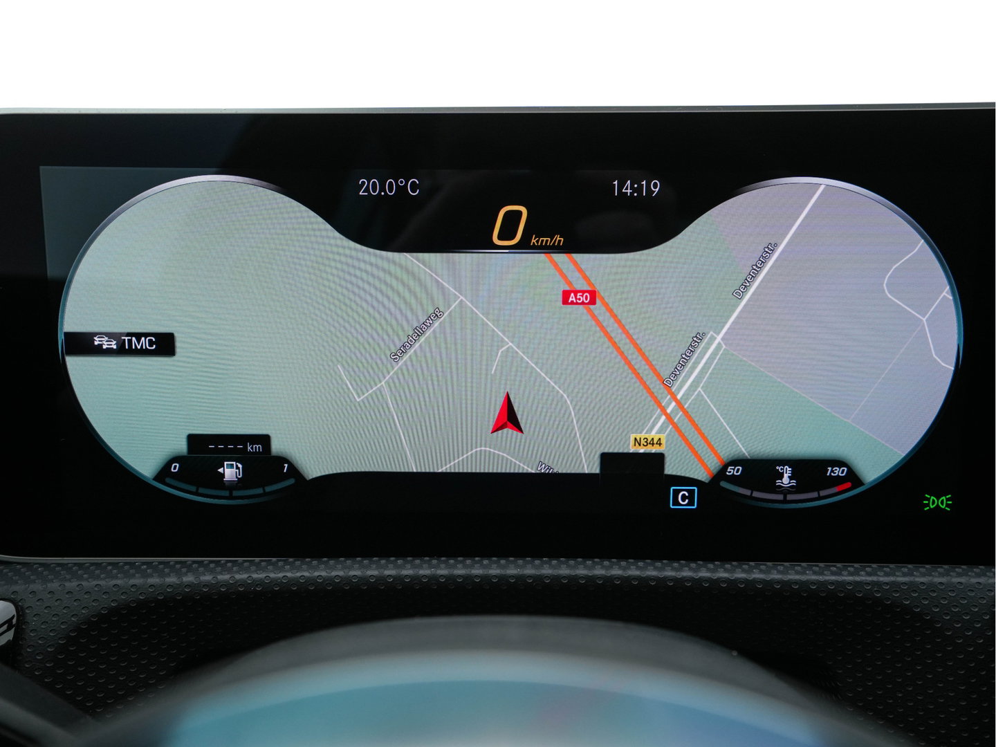 Mercedes-Benz A-Klasse 180 AMG-Line Business Solution *PANO | LEATHER-MICROFIBRE | WIDESCREEN-COCKPIT | FULL-LED | CAMERA | ECC | PDC | CRUISE | HEATED-SPORTSEATS | PRIVACY-GLASS | 18"ALU*