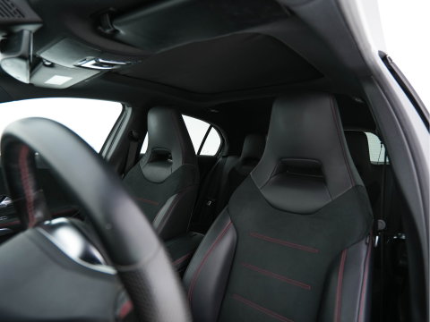 Mercedes-Benz A-Klasse 180 AMG-Line Business Solution *PANO | LEATHER-MICROFIBRE | WIDESCREEN-COCKPIT | FULL-LED | CAMERA | ECC | PDC | CRUISE | HEATED-SPORTSEATS | PRIVACY-GLASS | 18"ALU*