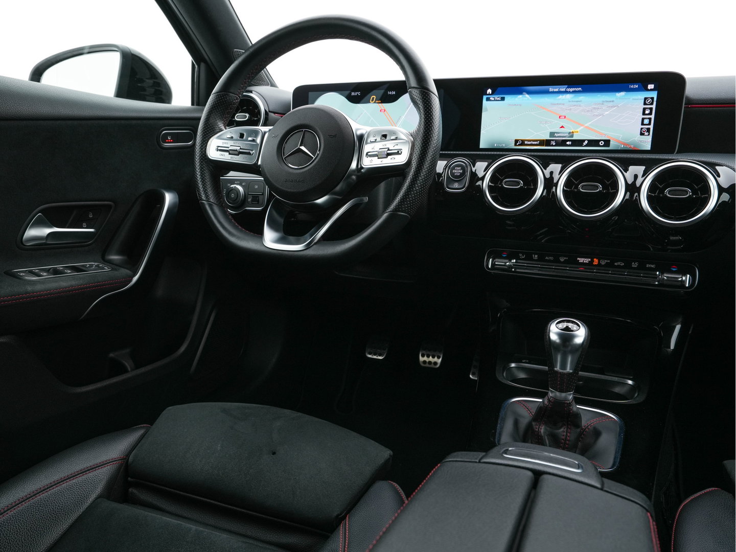 Mercedes-Benz A-Klasse 180 AMG-Line Business Solution *PANO | LEATHER-MICROFIBRE | WIDESCREEN-COCKPIT | FULL-LED | CAMERA | ECC | PDC | CRUISE | HEATED-SPORTSEATS | PRIVACY-GLASS | 18"ALU*