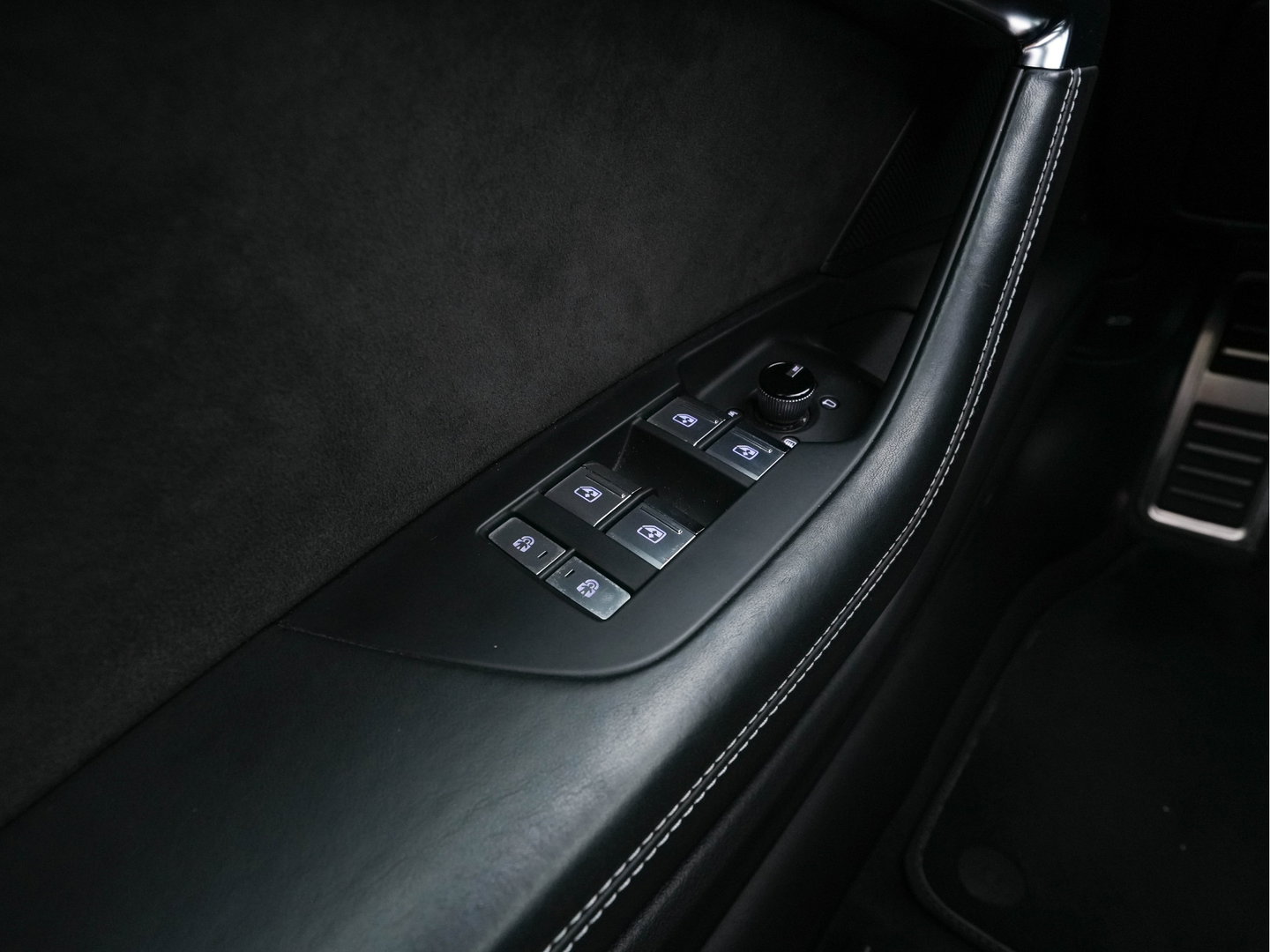 Audi S6 Limousine TDI Quattro Black Edition Aut. *PANO | LEATHER | B&O-SURROUND | MATRIX-LED | DIGI-COCKPIT | HEAD-UP | SPORTSEATS | BLINDSPOT | LANE-ASSIST | MEMORY-PACK | AIRSUSPENSION | ADAPT.CRUISE | NAVI-FULLMAP | ...