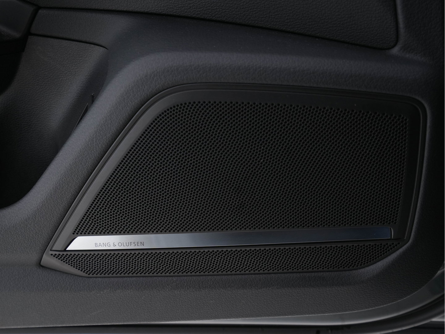 Audi S6 Limousine TDI Quattro Black Edition Aut. *PANO | LEATHER | B&O-SURROUND | MATRIX-LED | DIGI-COCKPIT | HEAD-UP | SPORTSEATS | BLINDSPOT | LANE-ASSIST | MEMORY-PACK | AIRSUSPENSION | ADAPT.CRUISE | NAVI-FULLMAP | ...