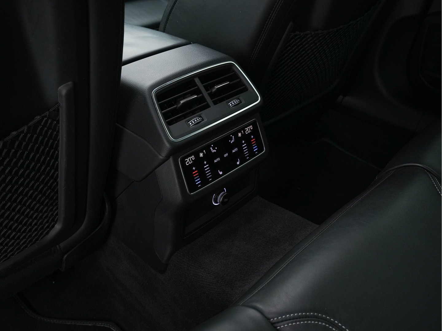 Audi S6 Limousine TDI Quattro Black Edition Aut. *PANO | LEATHER | B&O-SURROUND | MATRIX-LED | DIGI-COCKPIT | HEAD-UP | SPORTSEATS | BLINDSPOT | LANE-ASSIST | MEMORY-PACK | AIRSUSPENSION | ADAPT.CRUISE | NAVI-FULLMAP | ...