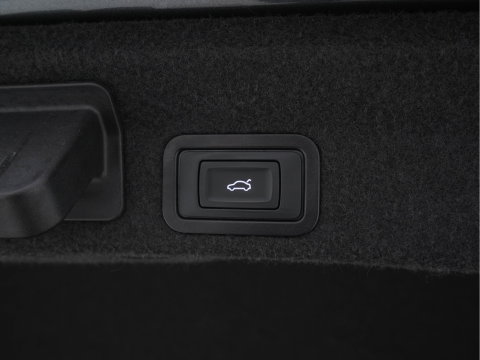 Audi S6 Limousine TDI Quattro Black Edition Aut. *PANO | LEATHER | B&O-SURROUND | MATRIX-LED | DIGI-COCKPIT | HEAD-UP | SPORTSEATS | BLINDSPOT | LANE-ASSIST | MEMORY-PACK | AIRSUSPENSION | ADAPT.CRUISE | NAVI-FULLMAP | ...