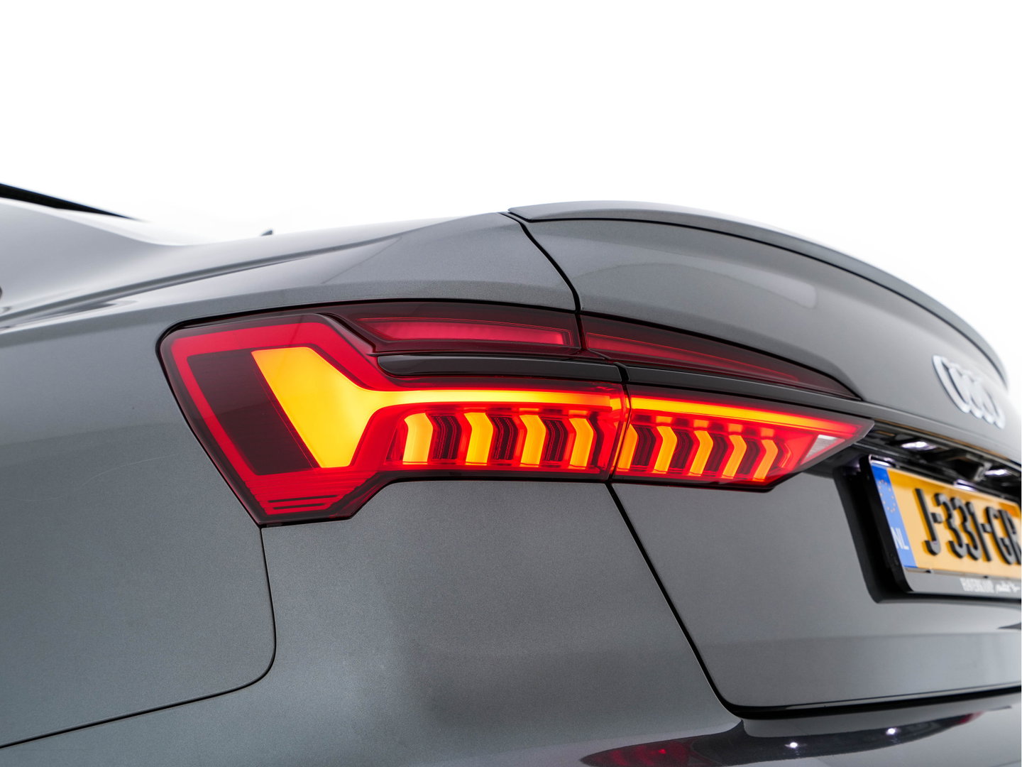 Audi S6 Limousine TDI Quattro Black Edition Aut. *PANO | LEATHER | B&O-SURROUND | MATRIX-LED | DIGI-COCKPIT | HEAD-UP | SPORTSEATS | BLINDSPOT | LANE-ASSIST | MEMORY-PACK | AIRSUSPENSION | ADAPT.CRUISE | NAVI-FULLMAP | ...
