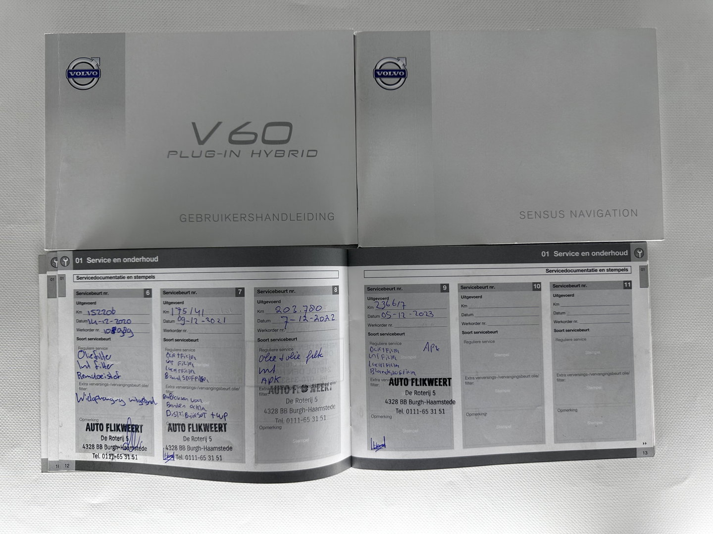 Volvo V60 2.4 D6 AWD Hybrid Summum ( Plug-In) Aut. *PANO | BI-XENON | LEATHER | PREMIUM-SOUND-AUDIO | NAVI-FULLMAP | MEMORY-PACK | ADAPTIVE-CRUISE | CAMERA | HEATED-SPORTSEATS | TOWBAR | BLINDSPOT | 18"ALU*