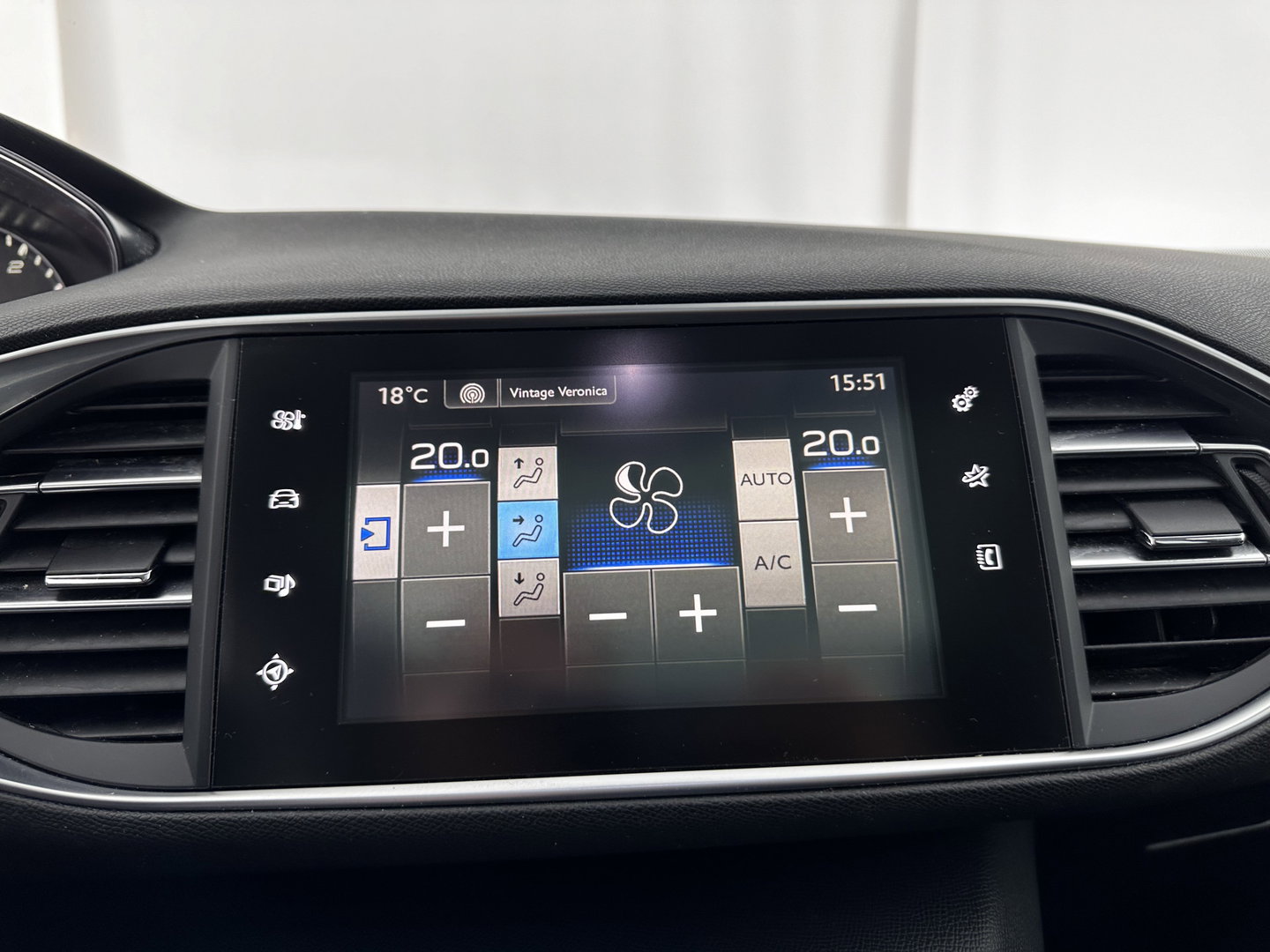 Peugeot 308 SW 1.6 BlueHDI Blue Lease Executive Pack *PANO | CAMERA | NAVI-FULLMAP | ECC | PDC | CRUISE | LANE-ASSIST | COMFORT-SEATS | 16"ALU*