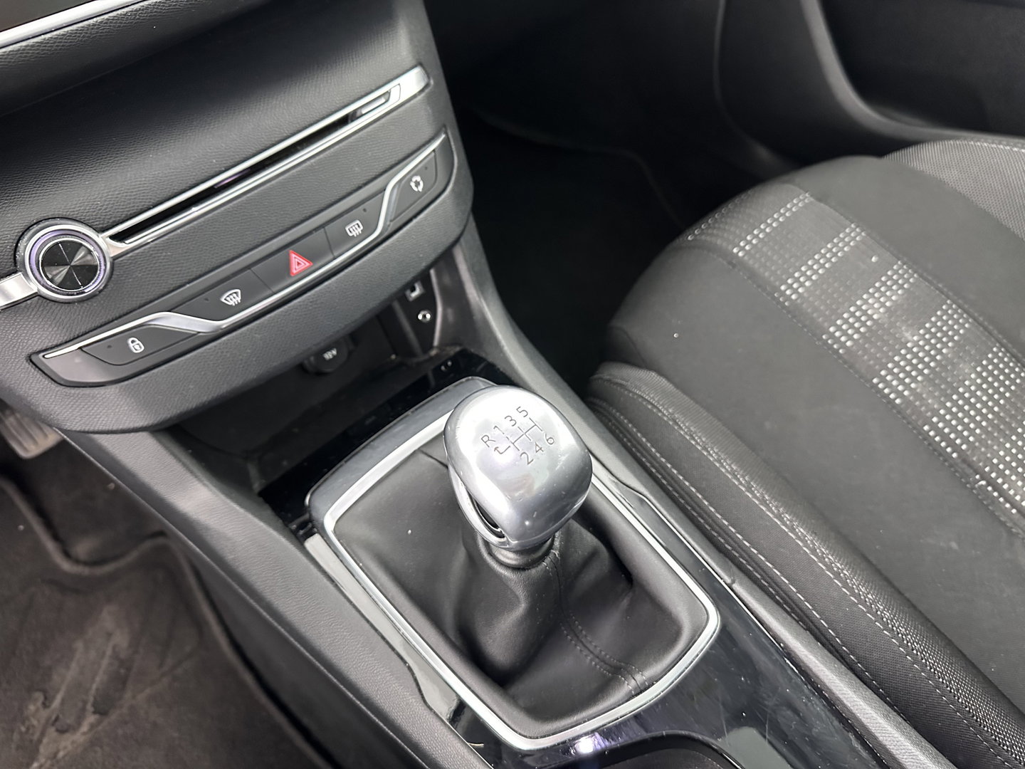 Peugeot 308 SW 1.6 BlueHDI Blue Lease Executive Pack *PANO | CAMERA | NAVI-FULLMAP | ECC | PDC | CRUISE | LANE-ASSIST | COMFORT-SEATS | 16"ALU*