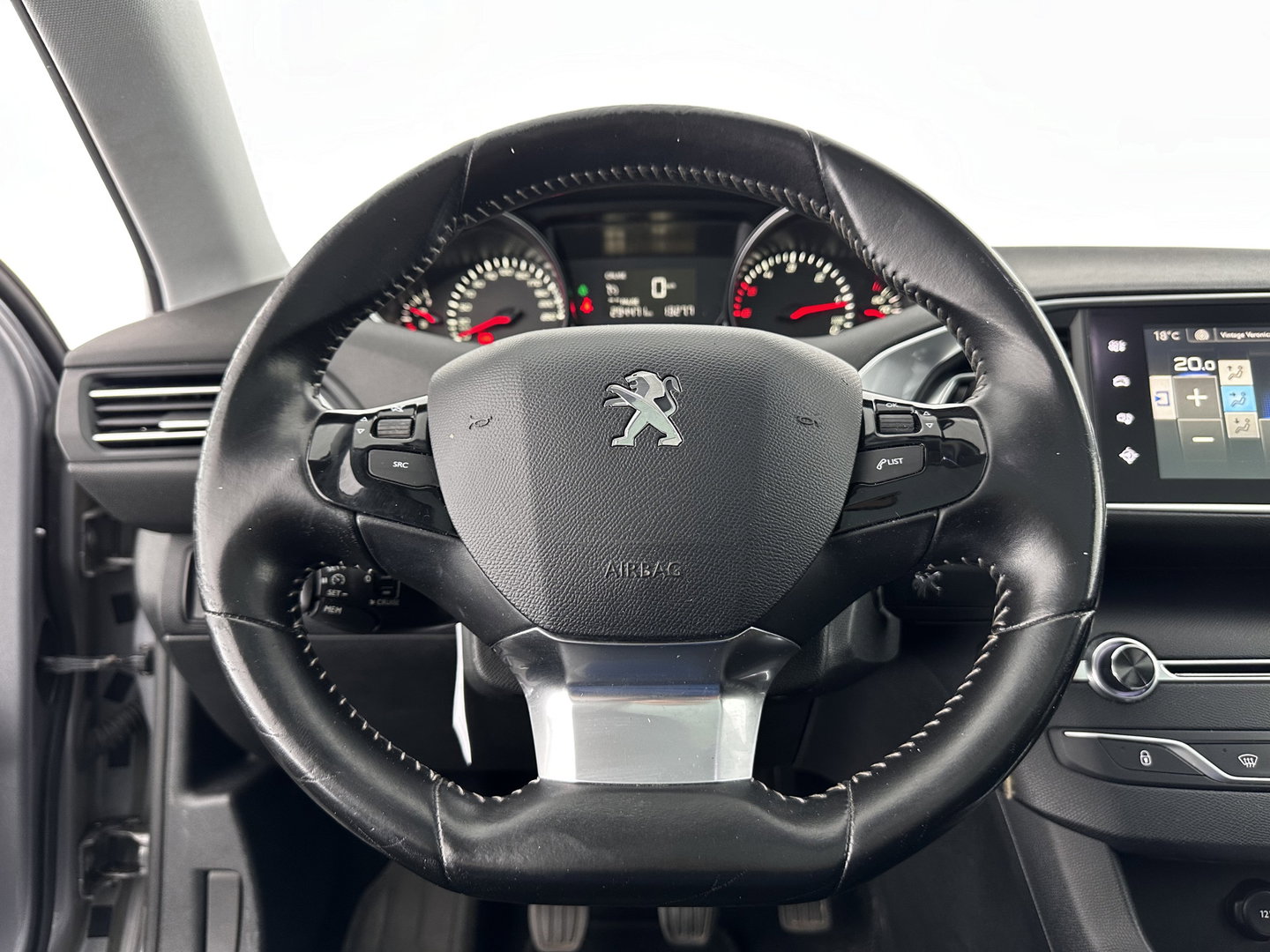 Peugeot 308 SW 1.6 BlueHDI Blue Lease Executive Pack *PANO | CAMERA | NAVI-FULLMAP | ECC | PDC | CRUISE | LANE-ASSIST | COMFORT-SEATS | 16"ALU*