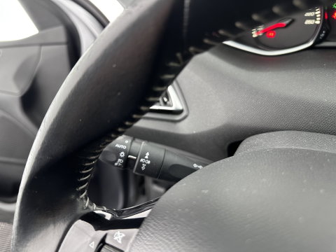 Peugeot 308 SW 1.6 BlueHDI Blue Lease Executive Pack *PANO | CAMERA | NAVI-FULLMAP | ECC | PDC | CRUISE | LANE-ASSIST | COMFORT-SEATS | 16"ALU*
