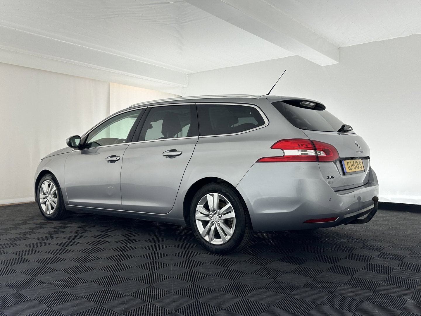 Peugeot 308 SW 1.6 BlueHDI Blue Lease Executive Pack *PANO | CAMERA | NAVI-FULLMAP | ECC | PDC | CRUISE | LANE-ASSIST | COMFORT-SEATS | 16"ALU*